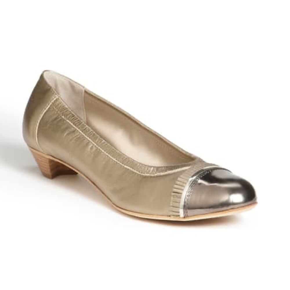 AGL Attilio Giusti Leombruni Pleated Pump Metallic Gold Silver Cap Toe 36.5 6.5